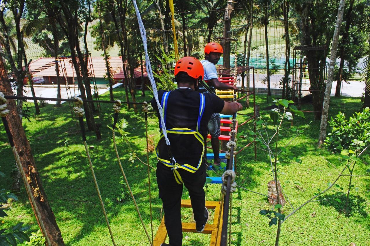 Cs County Resort Sakleshpur Buitenkant foto