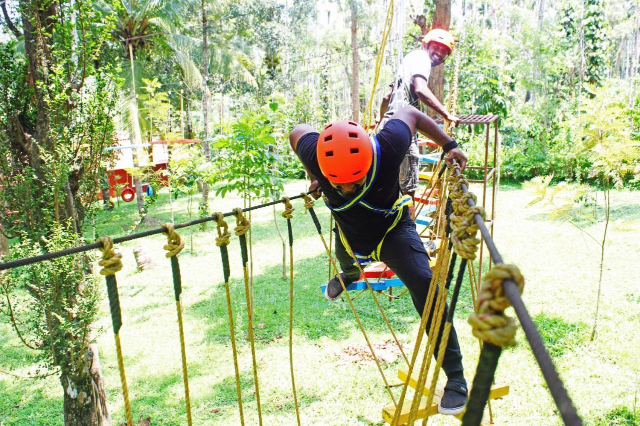 Cs County Resort Sakleshpur Buitenkant foto