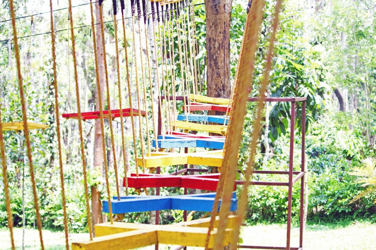 Cs County Resort Sakleshpur Buitenkant foto