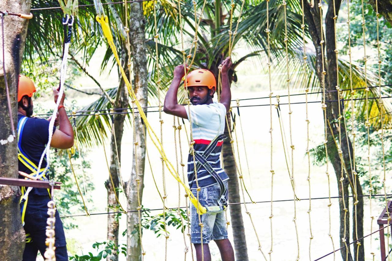 Cs County Resort Sakleshpur Buitenkant foto