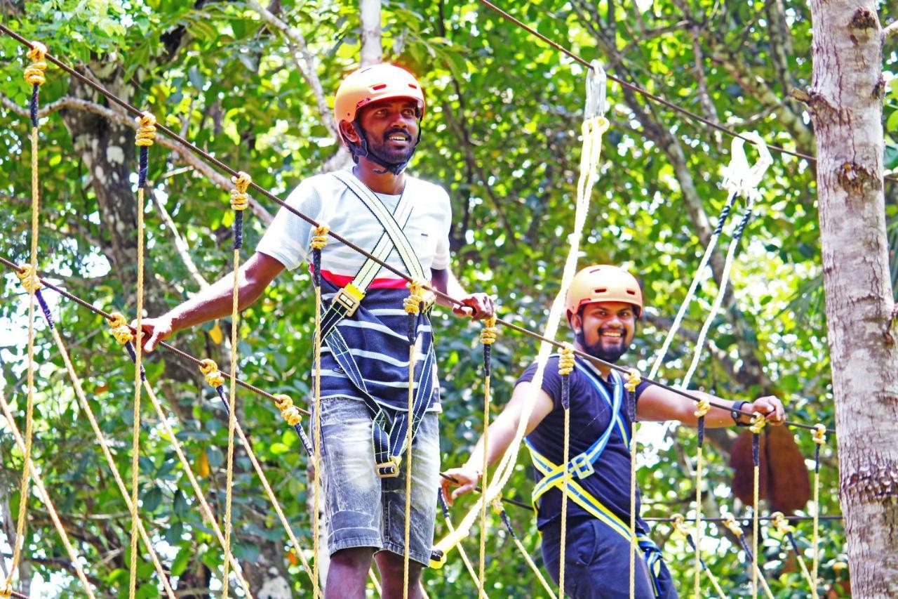 Cs County Resort Sakleshpur Buitenkant foto